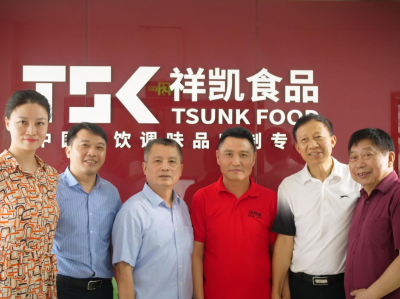 專家教授進(jìn)祥凱 校企合作開(kāi)新篇